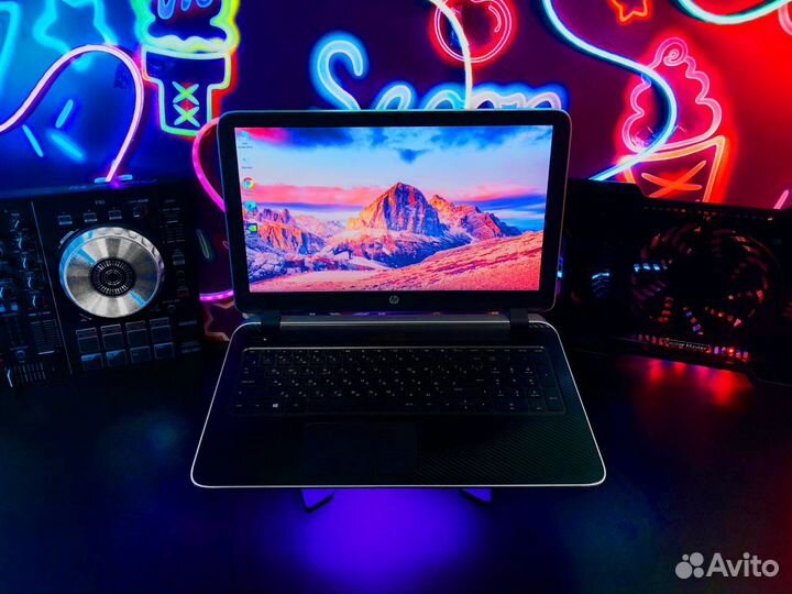 Ноутбук HP Intel Core i3 GeForce