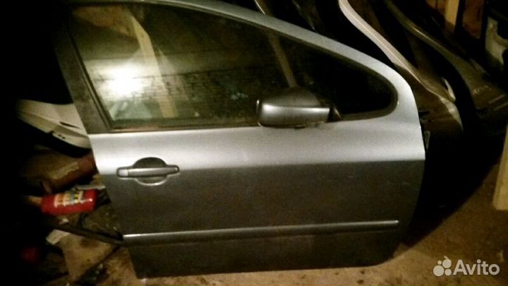 Дверь передняя правая пежо 307