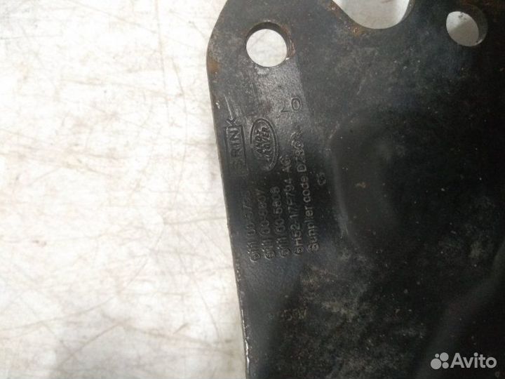 Петля буксировочная задняя Land Rover Freelander 2