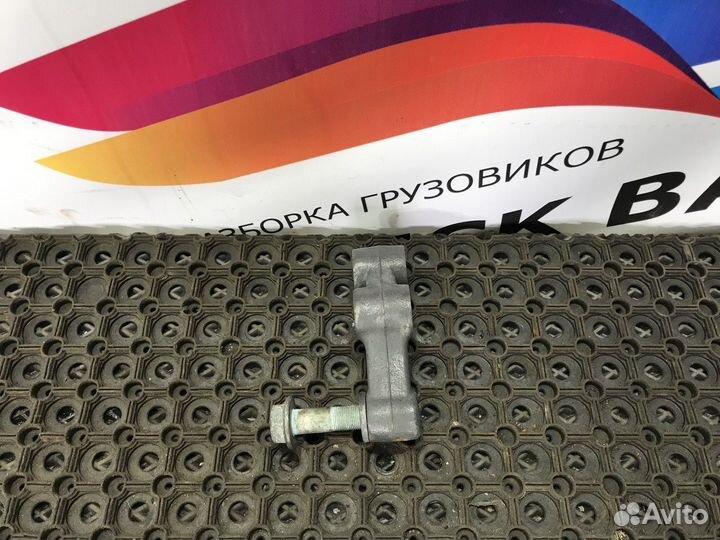 Опора переднего амортизатора правая