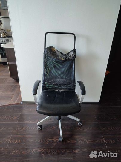 Бронь. Компьютерное кресло IKEA маркус