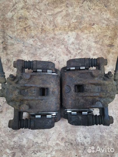 Тормозные суппорта заднее Kia Sportage 2 SUV 2.0