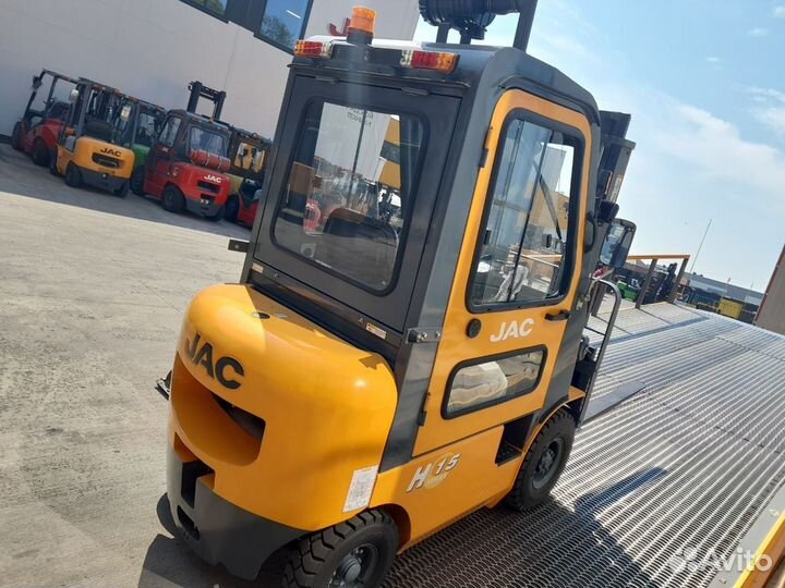 Вилочный погрузчик JAC CPCD15, 2023