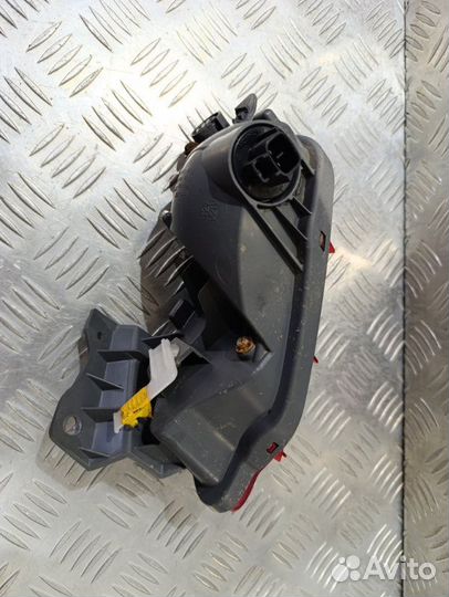 Фонарь противотуманный задний левый Toyota Rav4