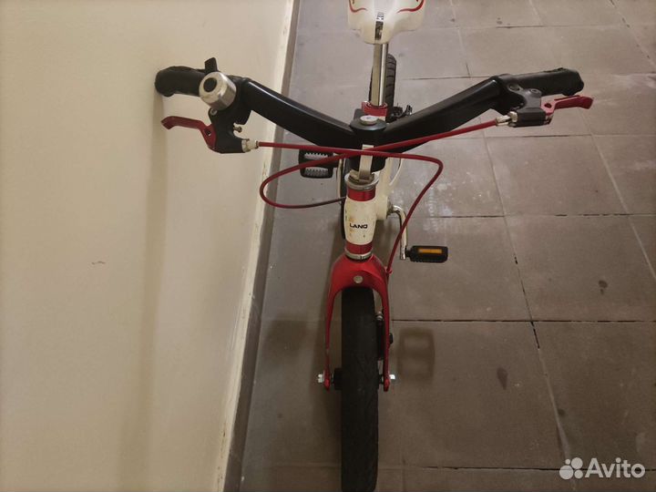 Детский велосипед двухколёсный