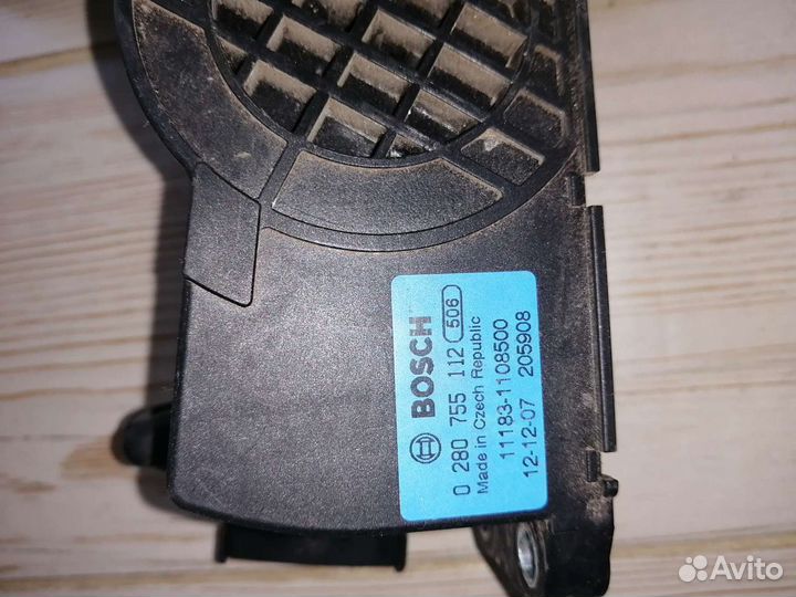 Электронная педаль газа granta