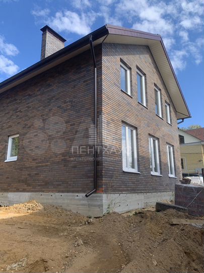 Коттедж 165 м² на участке 4 сот.