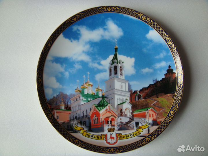 Сувенирные тарелки