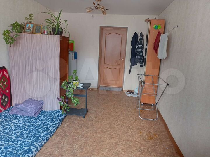 Комната 17 м² в 5-к., 4/5 эт.