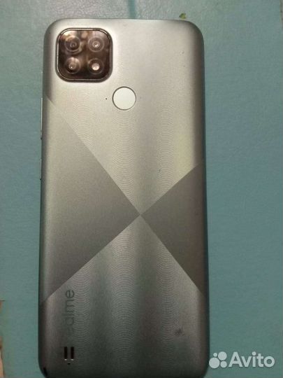 Телефон realme c21