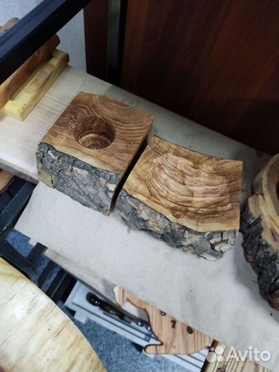 Подсвечник из дерева