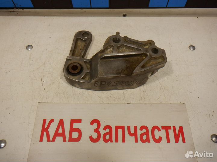 Кронштейн двигателя задний Mazda 3 BK 2.0 л