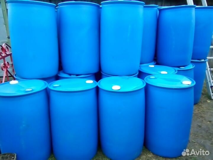 Пластмассовые бочки 230 литров для любых нужд