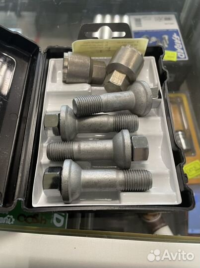 Секретные болты Farade Cosmos 14*1.5 Z4/M