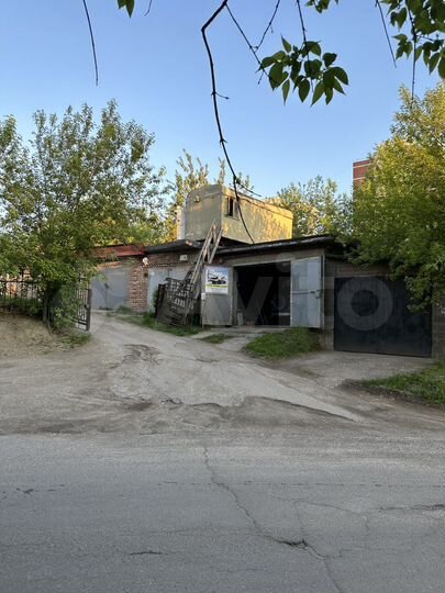 Гараж, > 30 м²