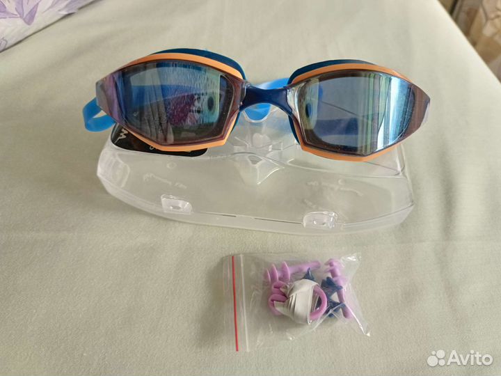 Очки для плавания