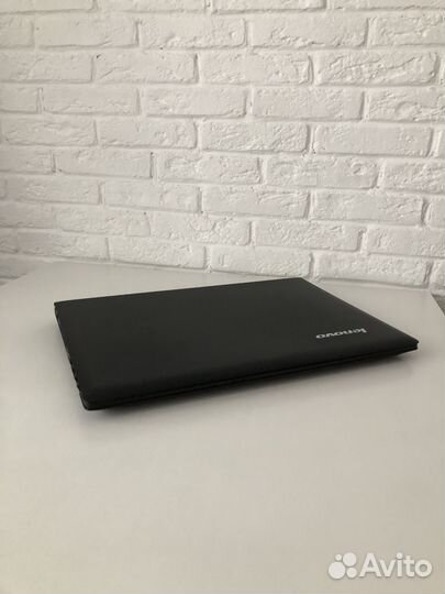 Ноутбук Lenovo