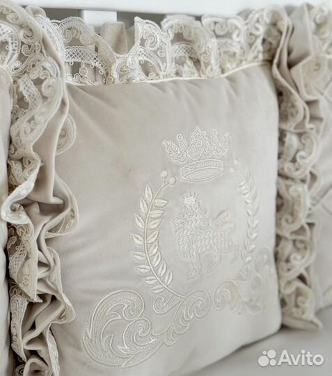 Бортики в кроватку