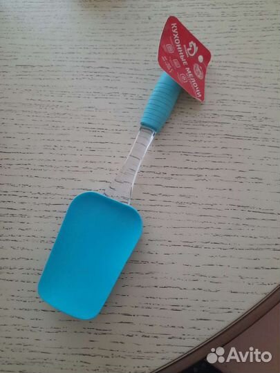 Силиконовая лопатка новая