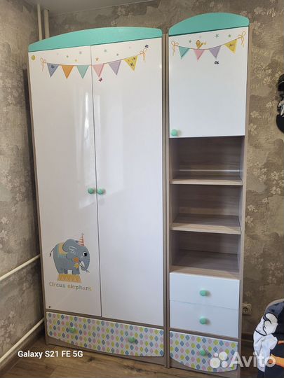 Набор мебели в детскую