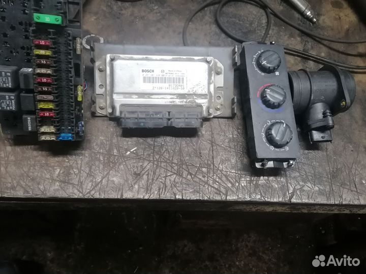 Запчасти на priora 1