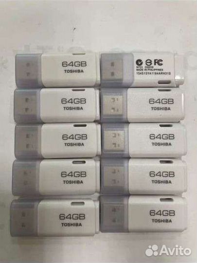 Usb флешка Toshiba 64GB с открытым разъемом