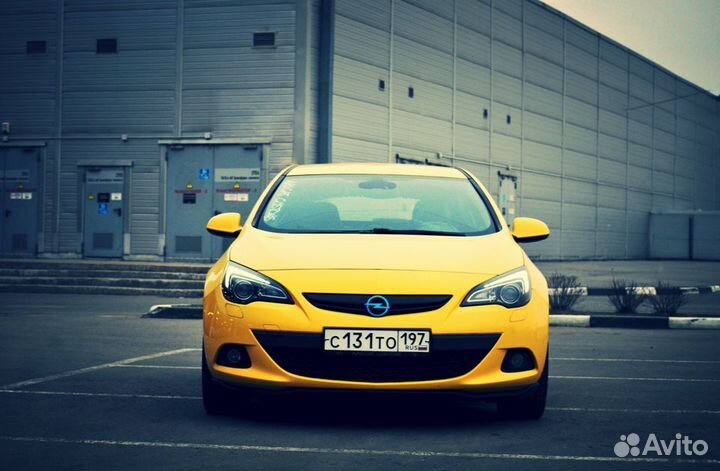 Лобовое стекло Opel Astra j Gtc
