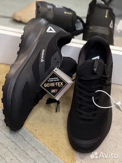 Кроссовки зимние reebok gore tex