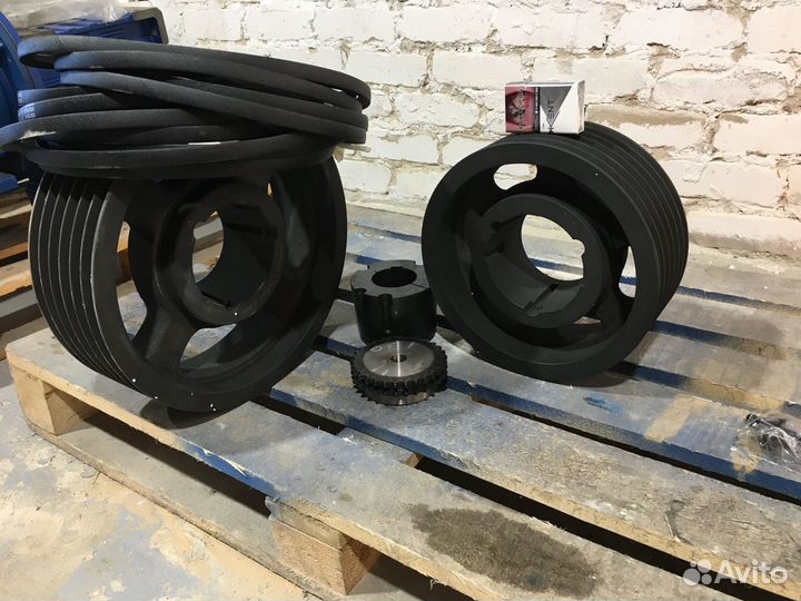 Шкивы,ремни,втулки,ступицы,звездочки,цепи