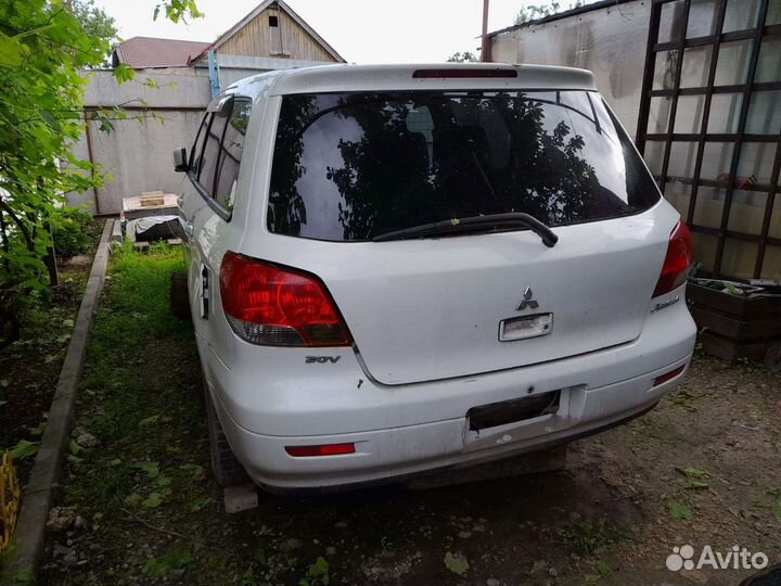Автомобиль на запчасти разбор Mitsubishi Outlander