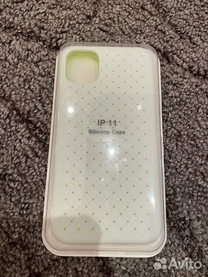 Чехол на iPhone 11