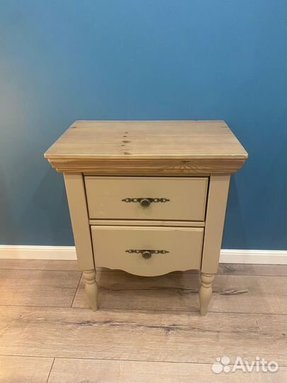 Тумба из массива