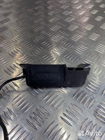 Кнопка открывания багажника Ssangyong Actyon New