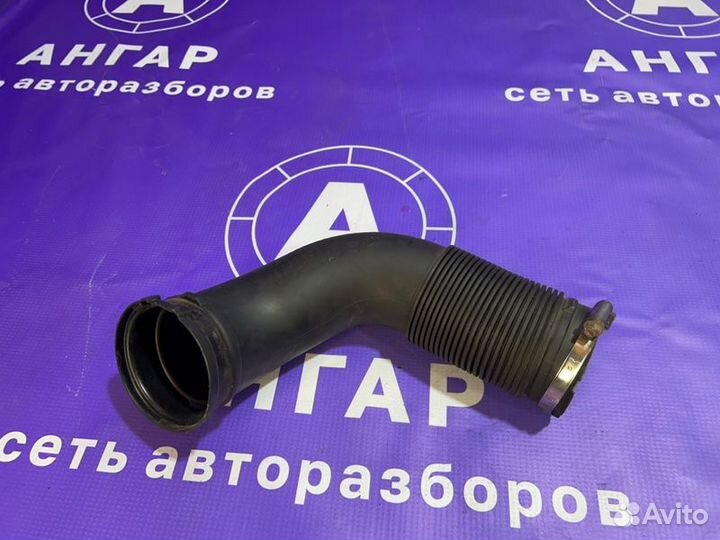 Патрубок воздушного фильтра Opel Astra J A16XER