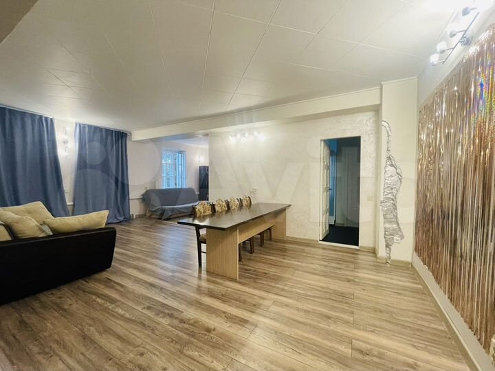 2-к. квартира, 65 м², 2/2 эт.