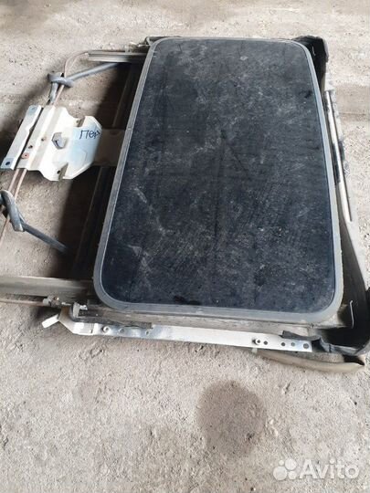 Люк (в сборе) на Mitsubishi Outlander I CU