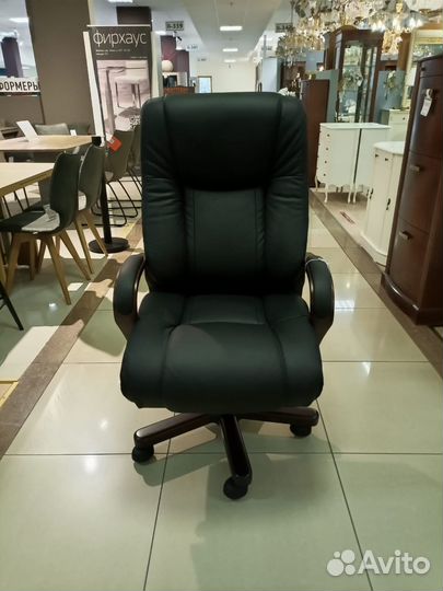 Кресло руководителя натуральная кожа
