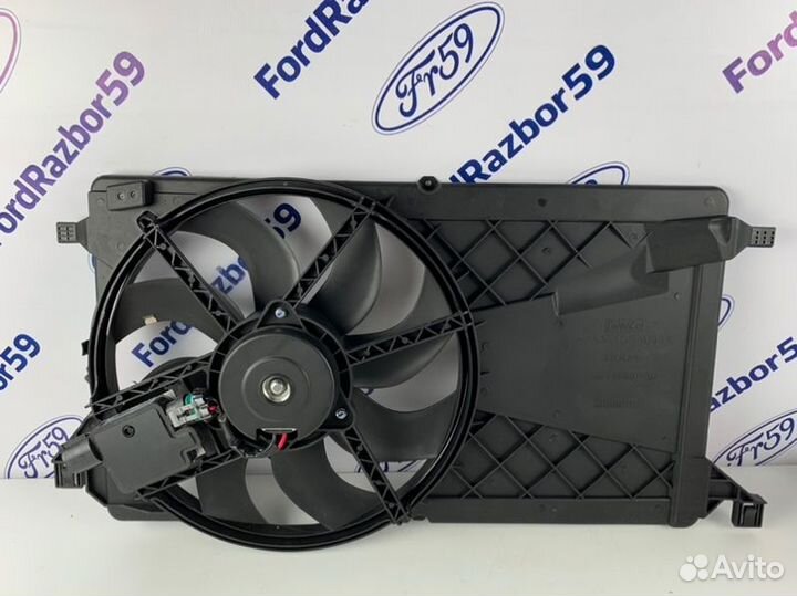 Диффузор с вентилятором Ford Focus 2 CB4 1.6