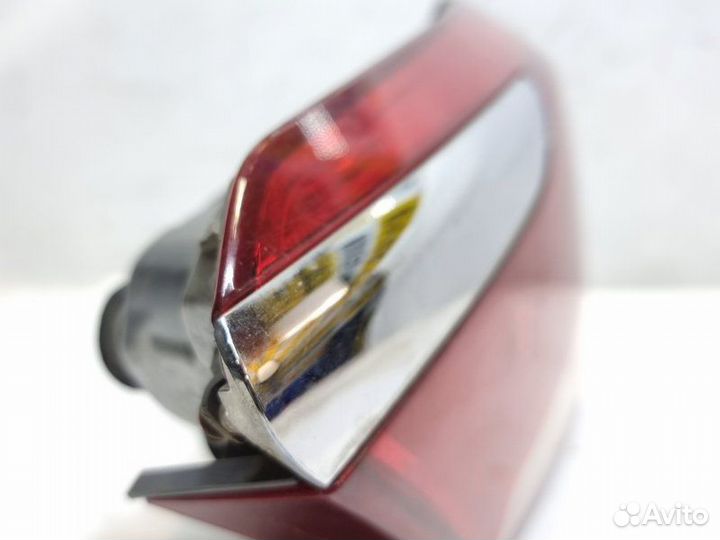 Фонарь крышки багажника задний правый Hyundai I40