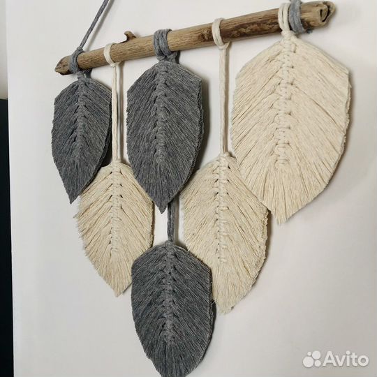 Макраме панно листики перья