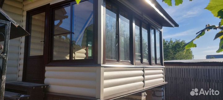 Бригада строительей