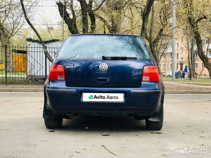 Volkswagen Golf 1.4 МТ, 2001, 334 000 км