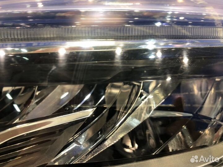 Фара передняя левая Renault Kaptur