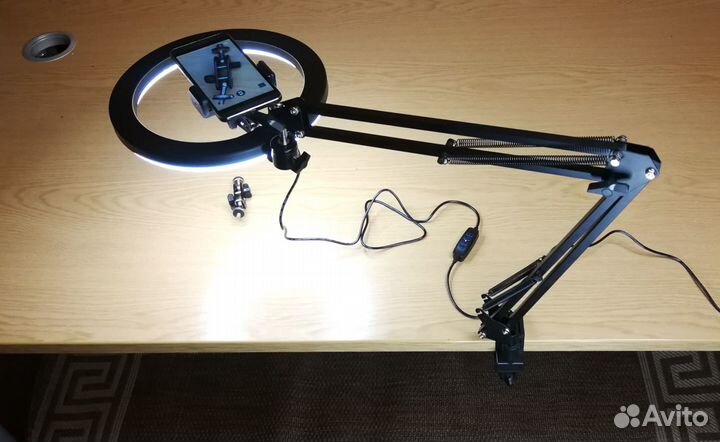 Лампа 26 см с креплением к столу