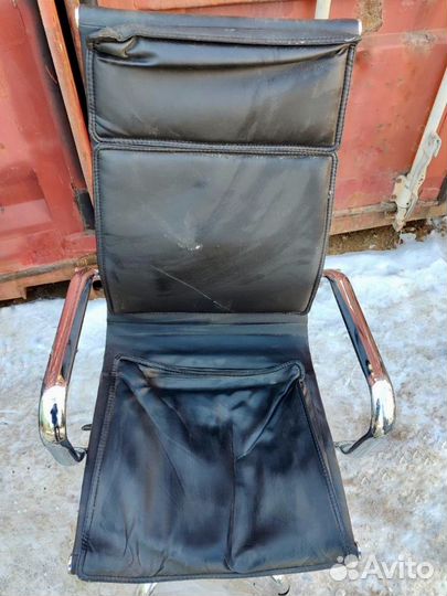 Офисные стулья