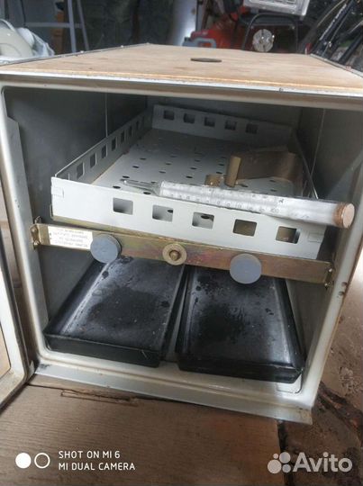 Инкубатор электромеханический бытовой би 01 ухл