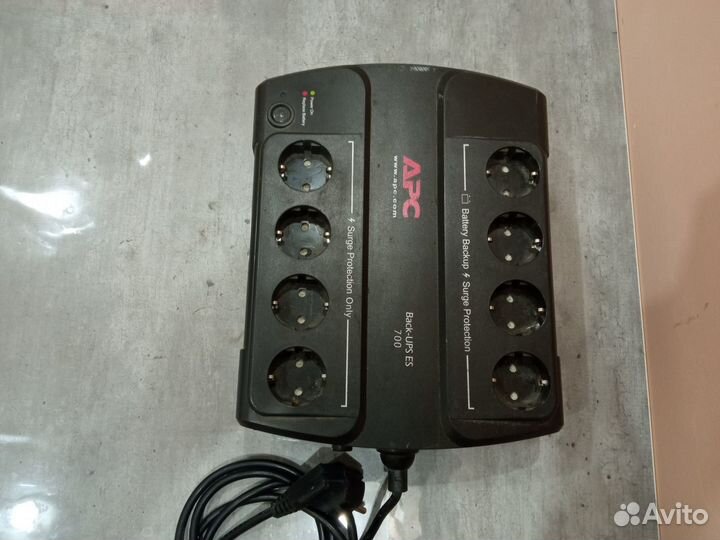 Бесперебойник ибп APC Back-UPS ES 700