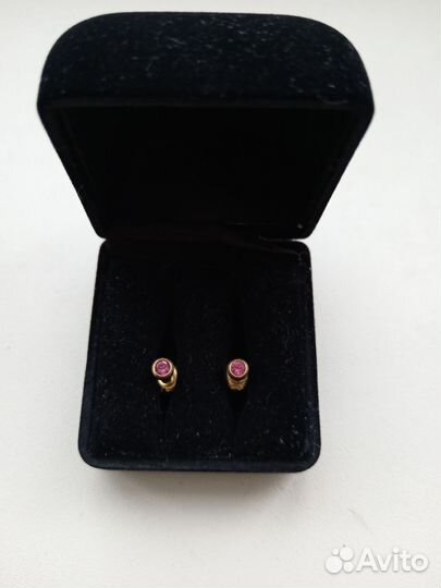 Серьги гвоздики