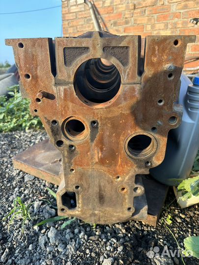Блок на двигатель Д260 и коленвал Н2