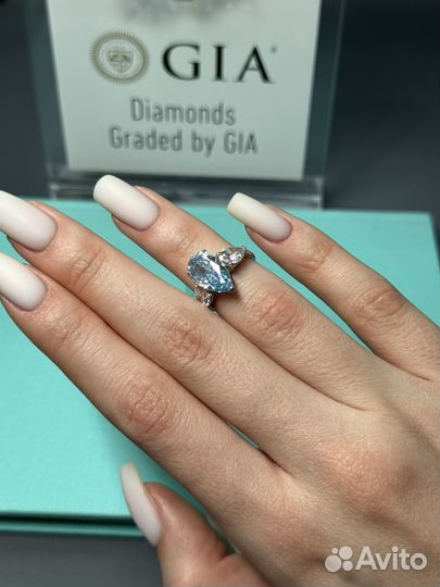 Золотое кольцо с голубым бриллиантом CVD 4.07 ct